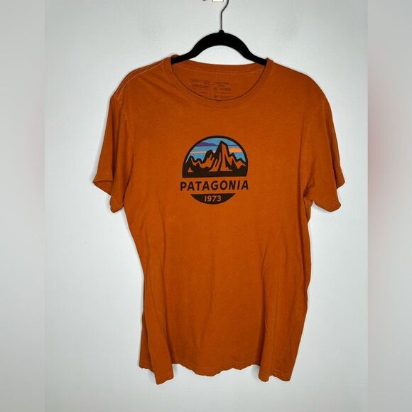 Patagonia Fitz Roy Scope Orange  1973 T shirt size Slim Fit Large - Picture 1 of 3